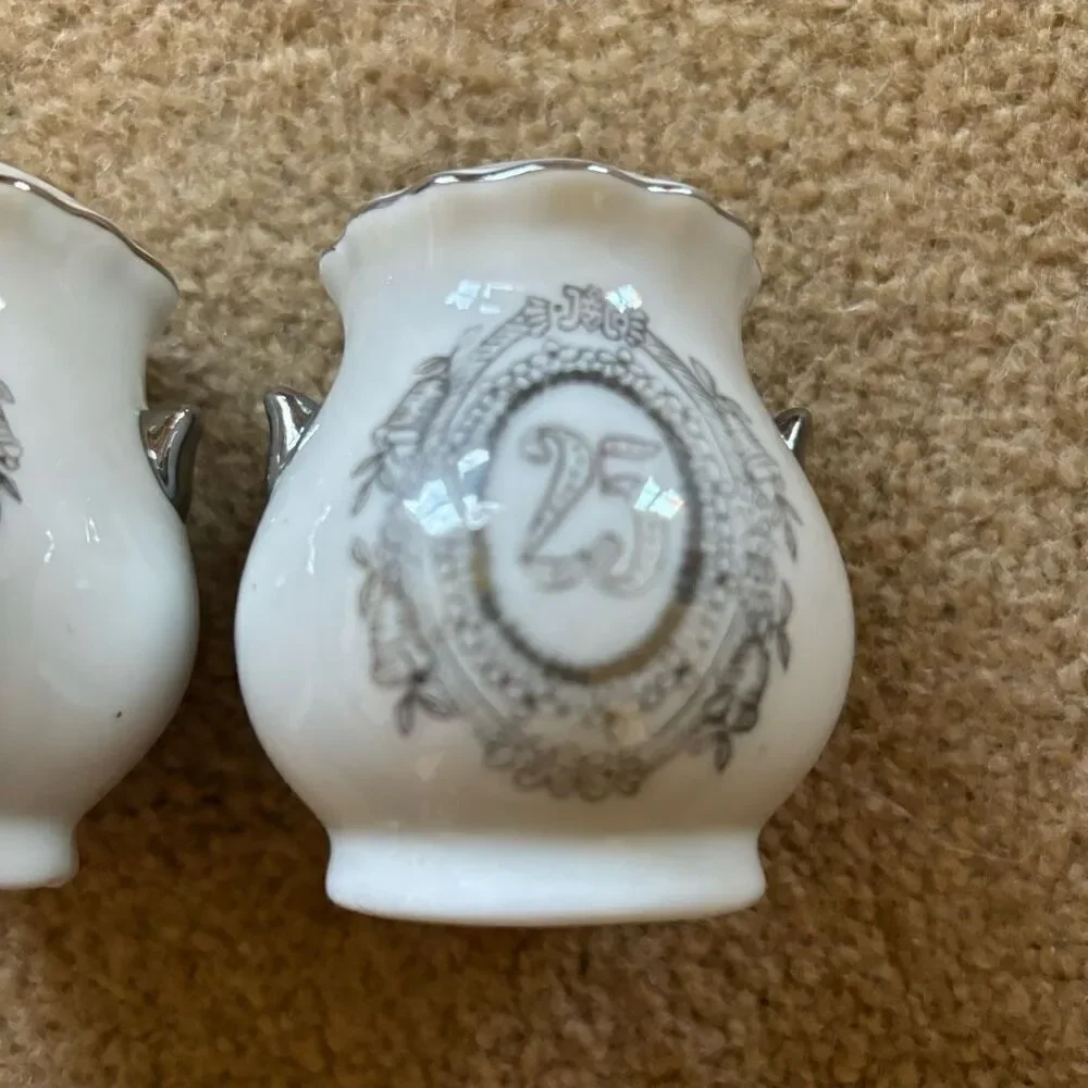 Vintage 25th Wedding Anniversary Salt & Pepper Shakers H-234 Japan